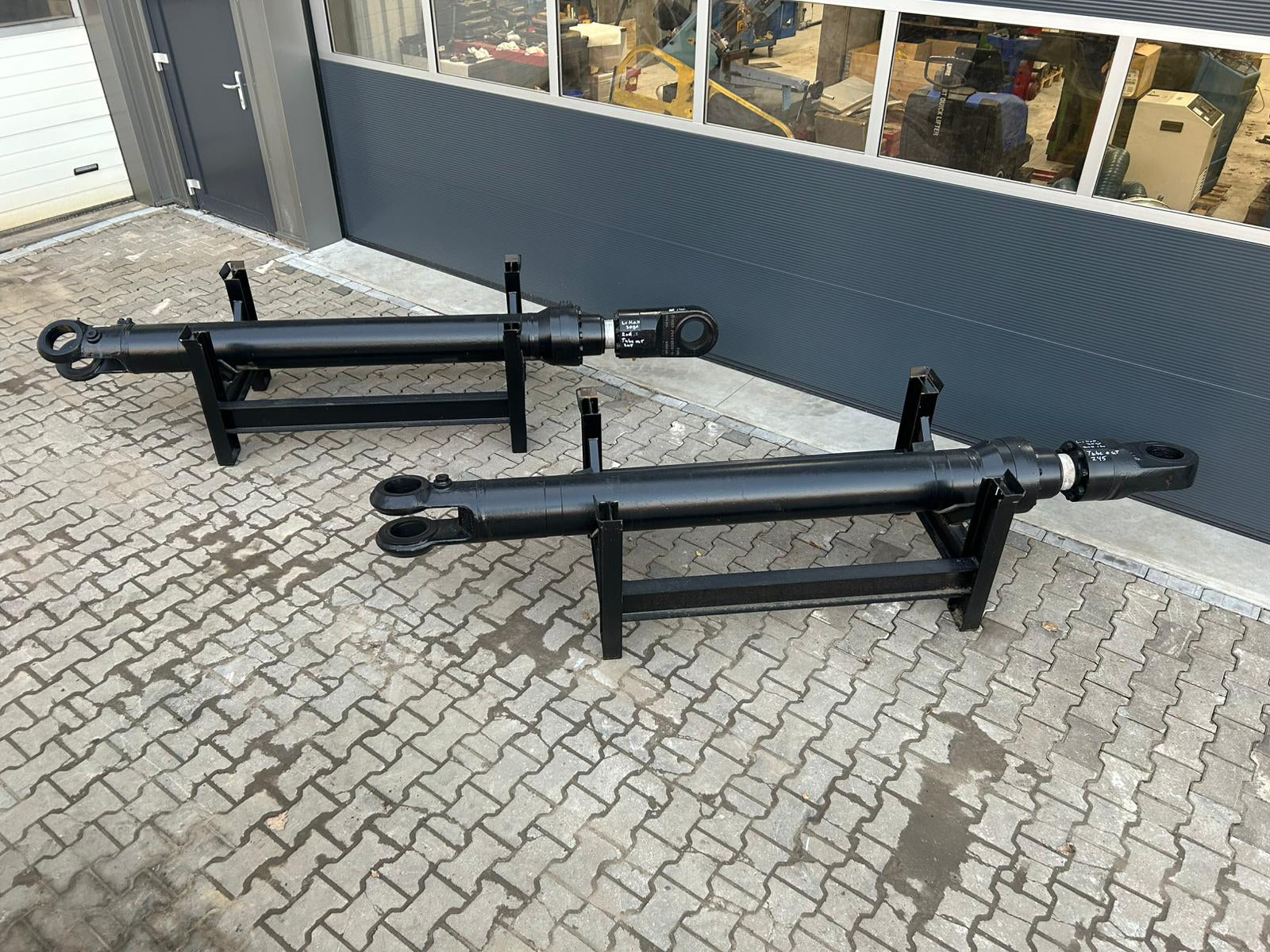 Bucket cilinder 6020/6030 B